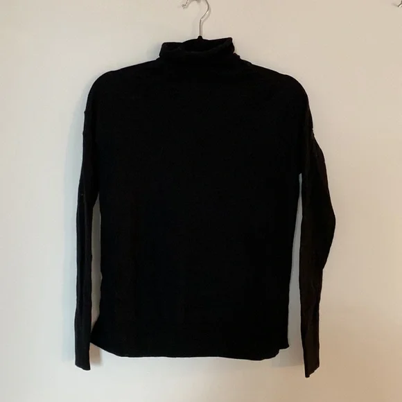 Babaton 100% wool turtleneck sweater - small - Picture 1 of 4